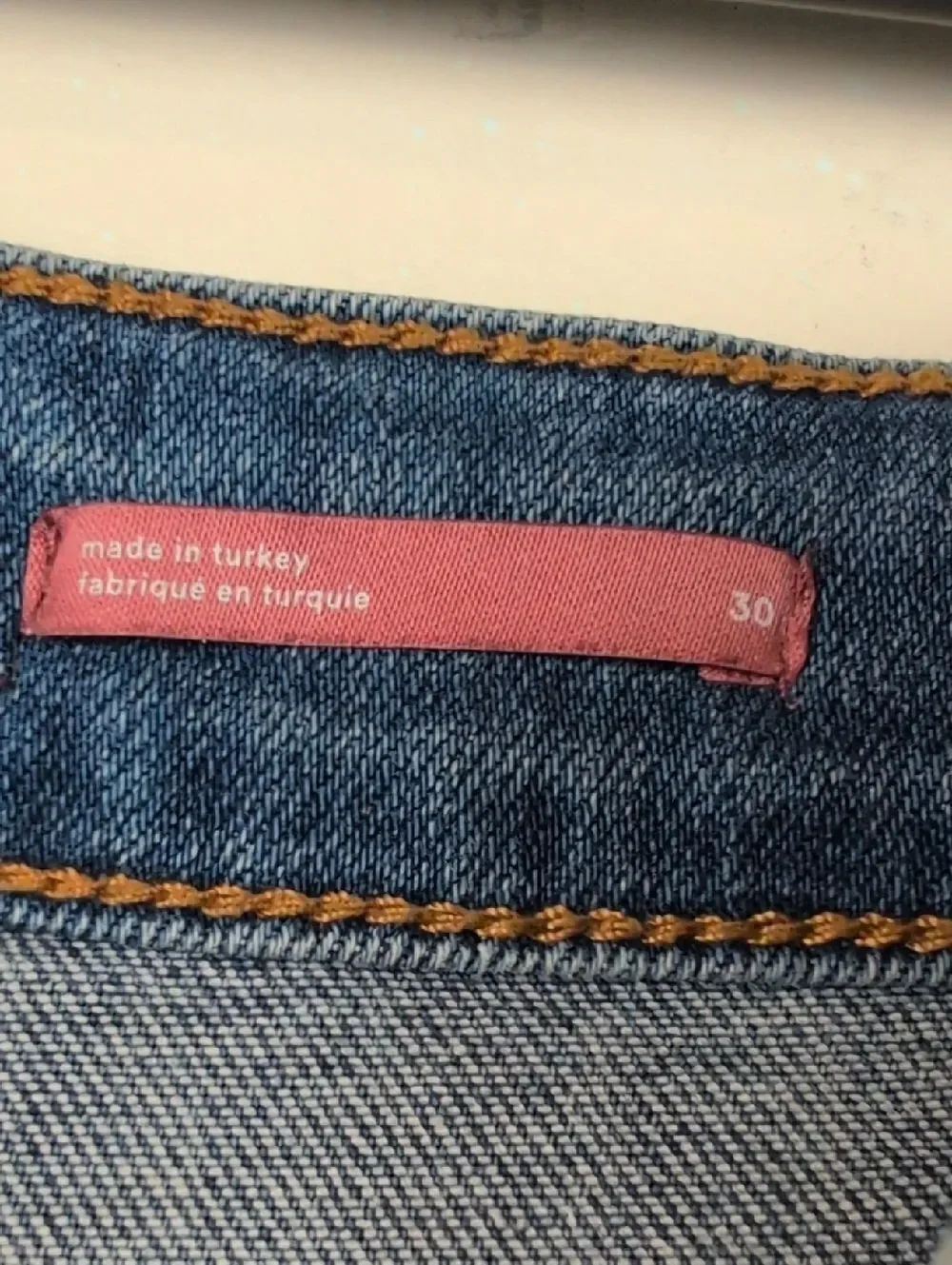 Pilcro Classic High-Rise Women's Blue Denim Flare Jeans Size 30 - Picture 3 of 13